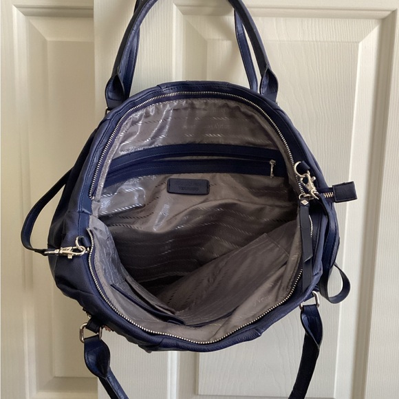 NWOT Vera wang handbag - Picture 3 of 11